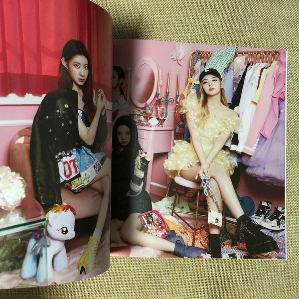 ITZY CHAERYEONG [CRAZY IN LOVE] Official Photobook + Poster +Sticker Set / Gift