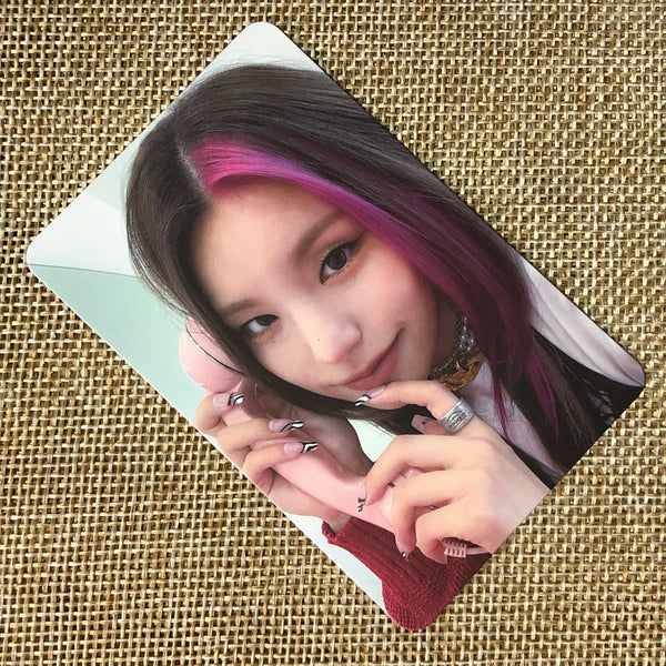 ITZY YEJI #2 [ CRAZY IN LOVE ] Official Photocard, 1st Album / New / Gift