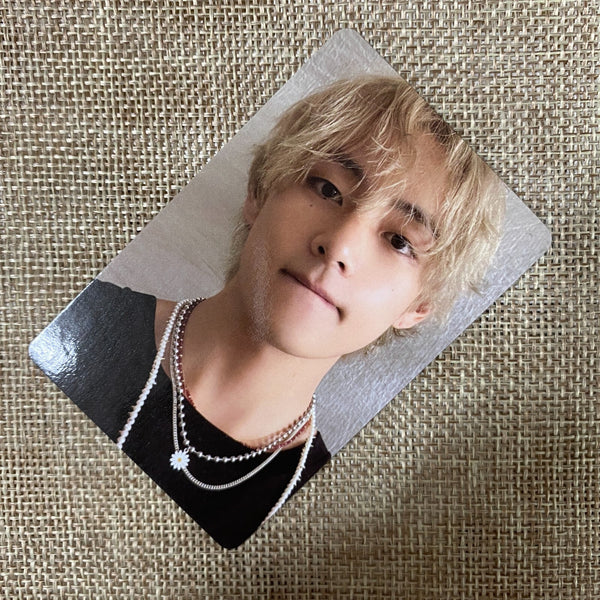 BTS V #11 [ Layover ] Official Photocard, Weverse / New, Rare / Gift