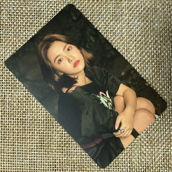 RED VELVET YERI [2018 Season's Greetings Calendar] Official Photocard / Gift