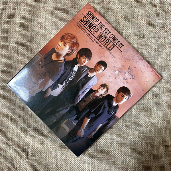 SHINEE [The 1st Concert SHINEE WORLD] CD Set, 2 Discs + Photobook / Good / Gift