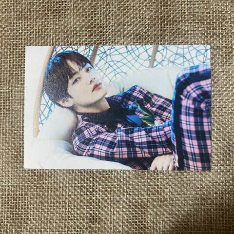 BTS V 8/8 [The Wings Tour 2017 Live Trilogy] Official Mini Photocard / Gift