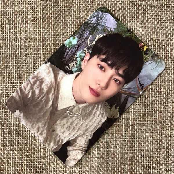 EXO SUHO [Grey Suit] Official Photocard, 2nd Mini Digipack Time Ver. / Gift