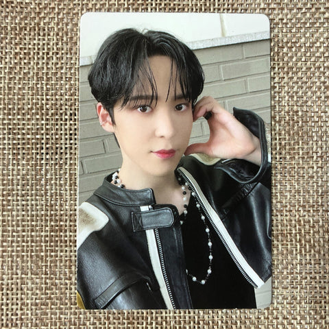ATEEZ YUNHO [THE WORLD EP.1 : MOVEMENT] Official Photocard, Diary Limited / Gift