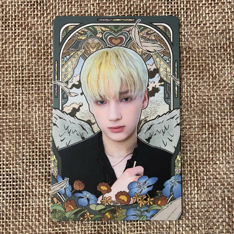 TXT HUENINGKAI [The Chaos Chapter Freeze] Official Photocard, OS Ver. / Gift
