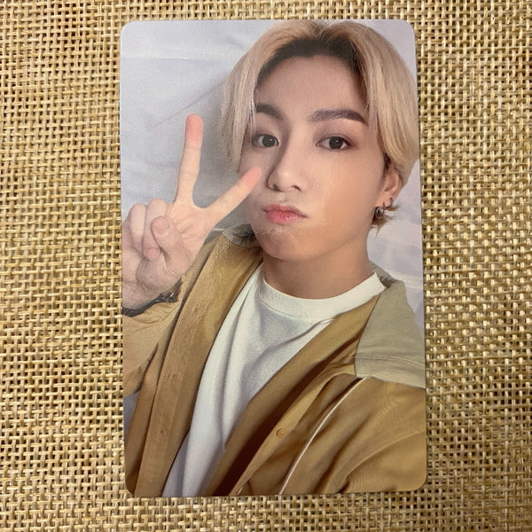BTS JUNGKOOK [BE Essential Edition] Official Photocard + Holder, Weverse / Gift