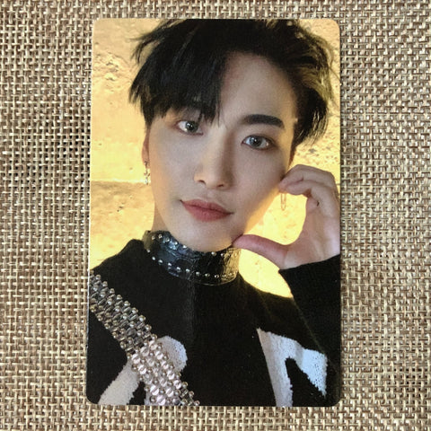 ATEEZ SEONGHWA [THE WORLD EP.1 : MOVEMENT] Official Photocard, A Ver / Gift