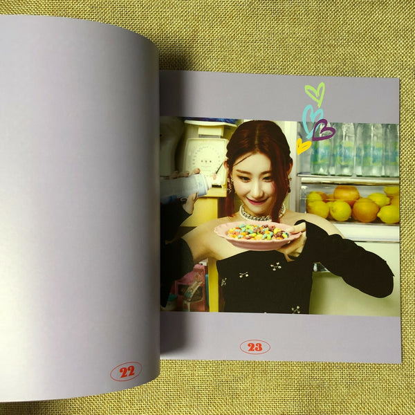 ITZY CHAERYEONG [CRAZY IN LOVE] Official Photobook + Poster +Sticker Set / Gift