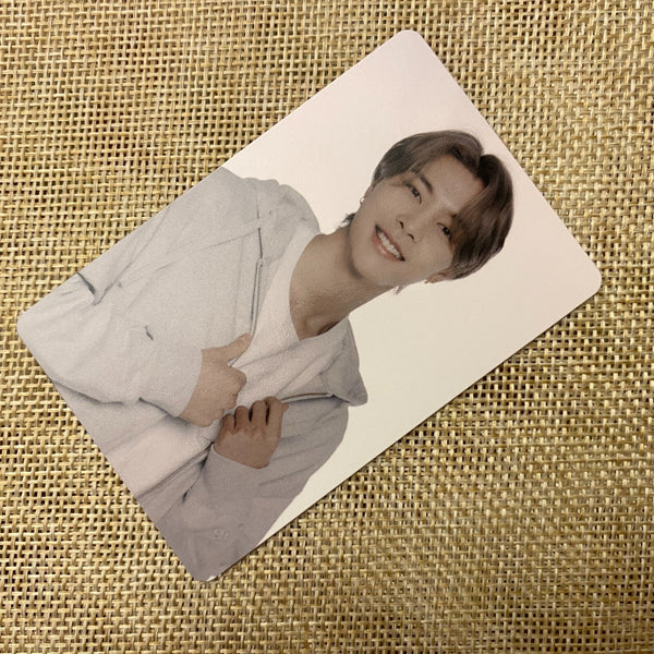NCT JOHNNY [HOME TO THE NCT UNIVERSE Exhibition] Official Photocard Set / Gift