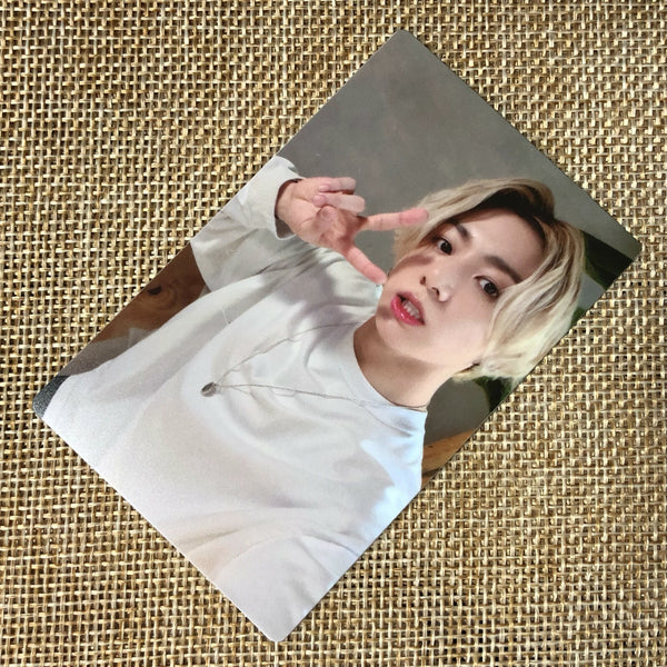 BTS JUNGKOOK [ Be Essential Ed. Lucky Draw M2U ] Official Photocard / New / Gift