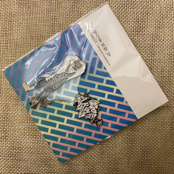 BTS ARMY [ MOONLIT LOVE Exhibition ] Pin Badge / New, Rare / Gift