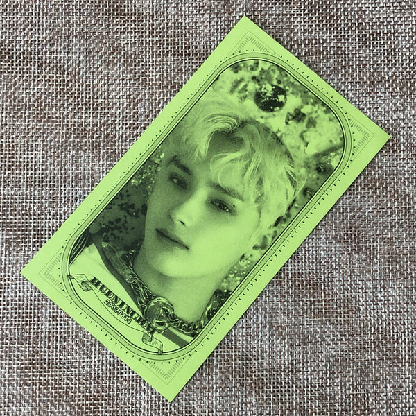 TXT HUENINGKAI [Fight or Escape] Official AR Card Photocard, Escape Ver. / Gift