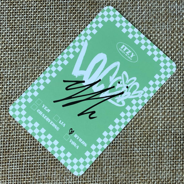 ITZY RYUJIN #1 [ CRAZY IN LOVE ] Official Photocard, 1st Album / New / Gift