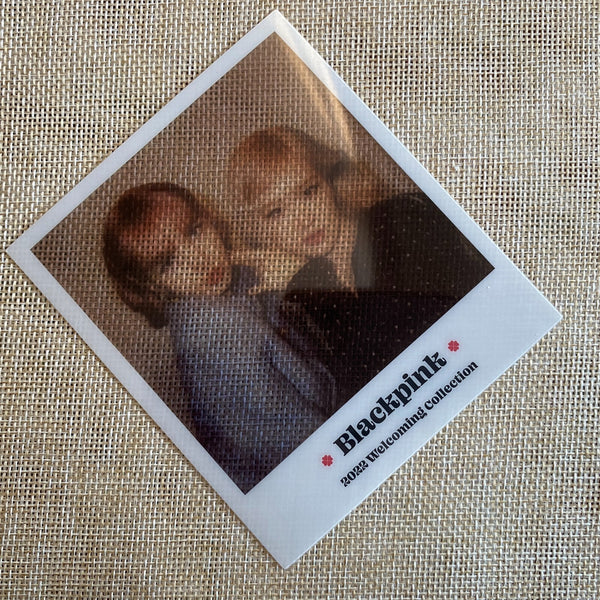 BLACKPINK ROSE LISA [2022 Season's Greetings Weverse] Official Polaroid PC