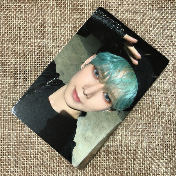 ATEEZ YEOSANG [THE WORLD EP.1 : MOVEMENT] Official Photocard, A Ver. / Gift