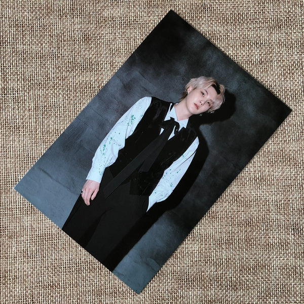 BTS SUGA [ 2022 Season's Greetings ] Official Postcard / New / Gift