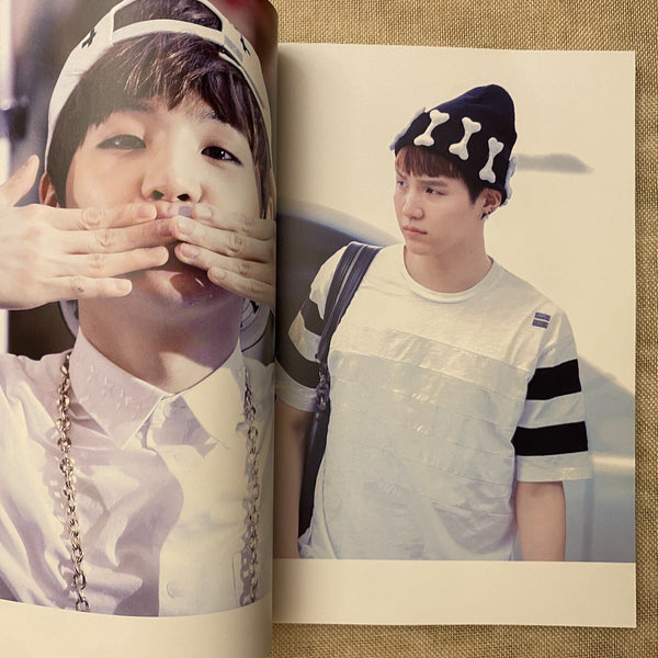 BTS SUGA [LOVE ATTACK Exhibition] Photobook SUGAFLOW, 144 pg 21x29 cm / Gift