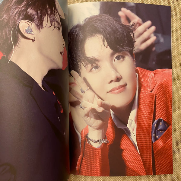 BTS J-HOPE [Lupinus Hope 1st Solo Exhibition Photobook] 130 pg / New, Rare /+G