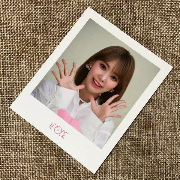 IZ*ONE SAKURA #1 [1st Concert EYES ON ME in Seoul] Official Photocard / Gift