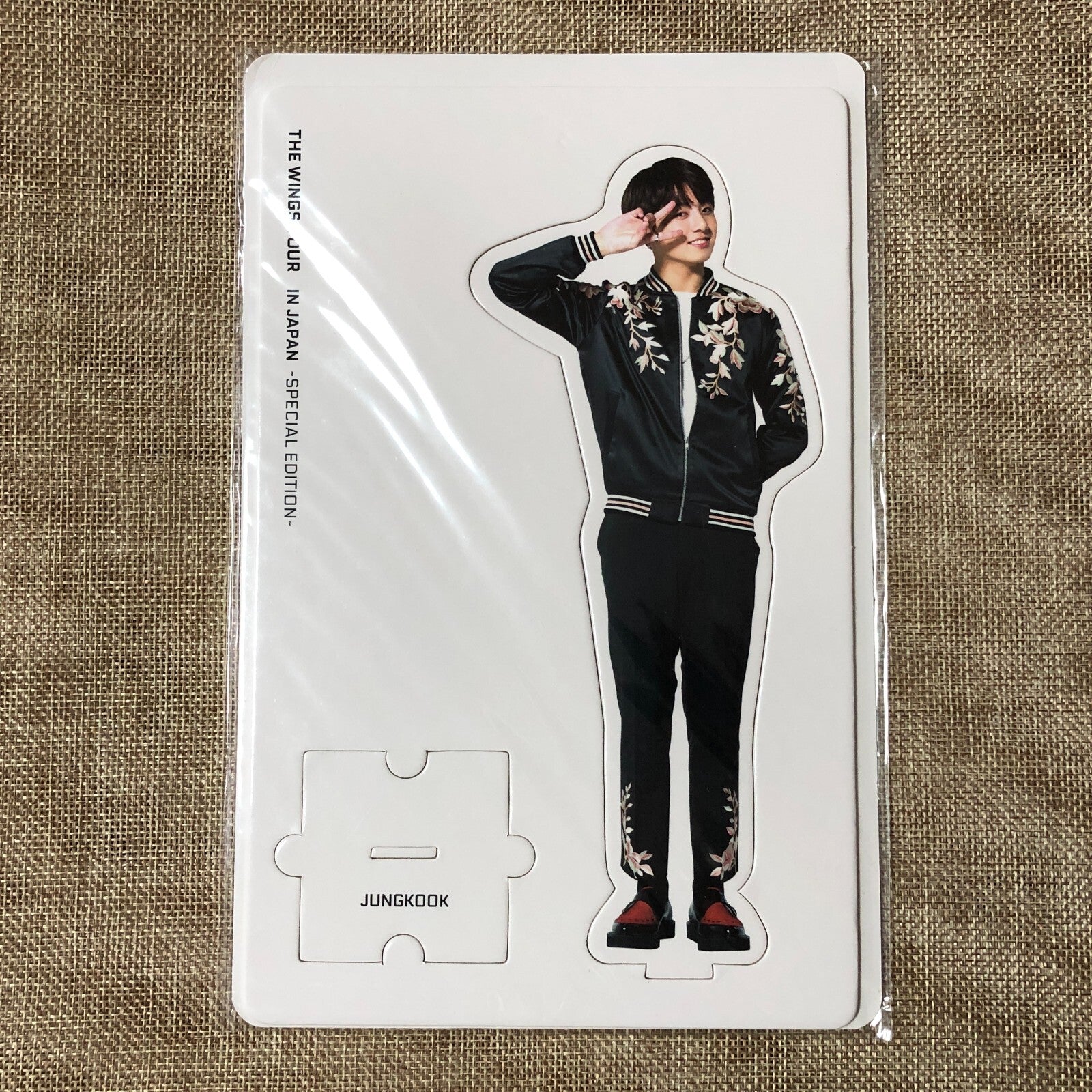 BTS JUNGKOOK [The Wings Tour in Japan Special] Official MD Paper Stand / Gift
