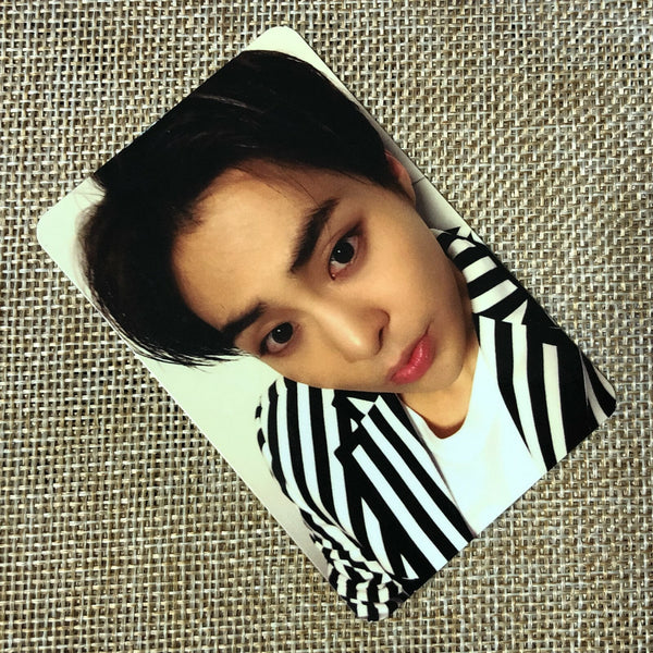 EXO XIUMIN [Love Me Right] Official Photocard, 2nd Repackage Album / New / Gift
