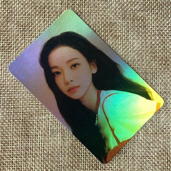 AESPA KARINA [2022 Season's Greetings] Official Hologram Photocard, Aladin /+G