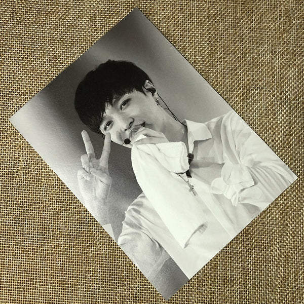 EXO LAY [ Exology Chapter 1 The Lost Planet ] Official Postcard / New / Gift