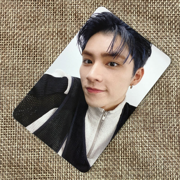 NCT 2021 XIAOJUN [UNIVERSE Photobook Ver.] Official Photocard, 3rd / New / Gift