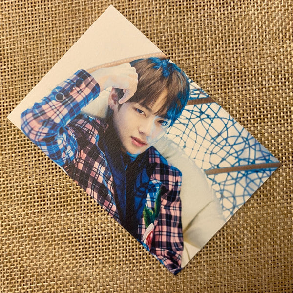 BTS V 7/8 [The Wings Tour 2017 Live Trilogy] Official Mini Photocard / Gift