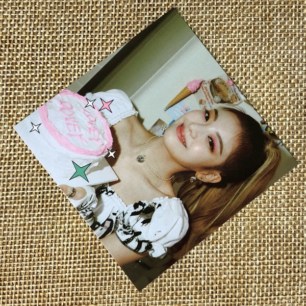 ITZY LIA #2 [ CRAZY IN LOVE ] Official Preorder Special Photocard / New / Gift