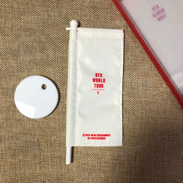 BTS V [ Love Yourself World Tour Concert ] Official Mini Flag / OPENED / Gift