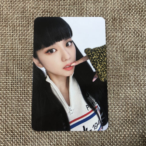 BLACKPINK JISOO #2 [Born Pink MD Pop-Up Store Deco Kit] Official Photocard/Gift