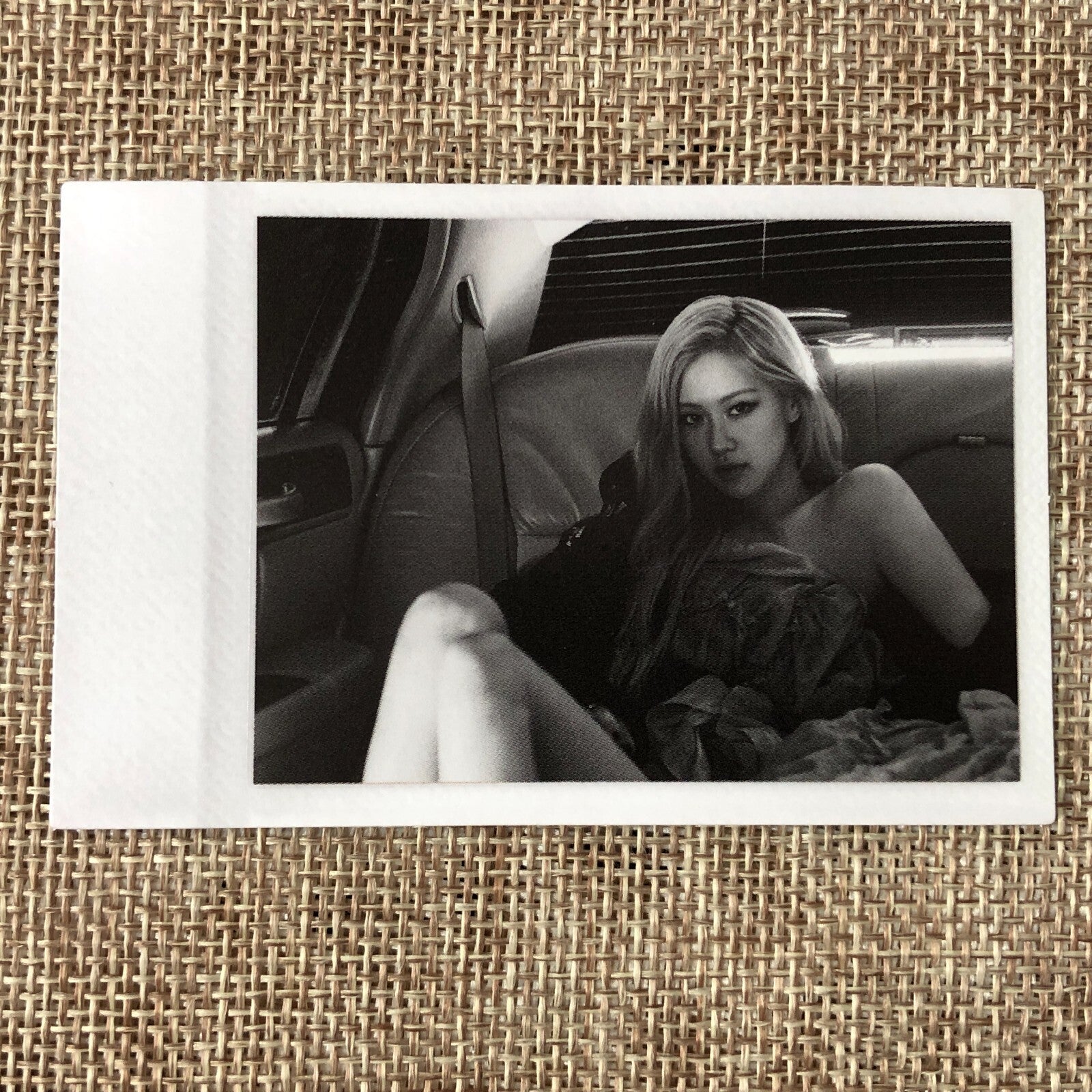 BLACKPINK ROSE #5 [ -R- ] Official Polaroid Photocard, 1st Single / New / Gift