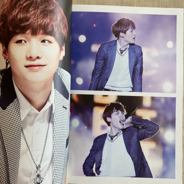 BTS SUGA [Dreaming Village Exhibition Photobook] 48 pg, 21x30 cm / New, Rare /+G