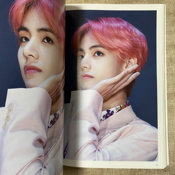 BTS V [ GLEAM DREAM Exhibition Photobook ] Nuna V 420 p, 22x32 cm/Good, Rare /+G