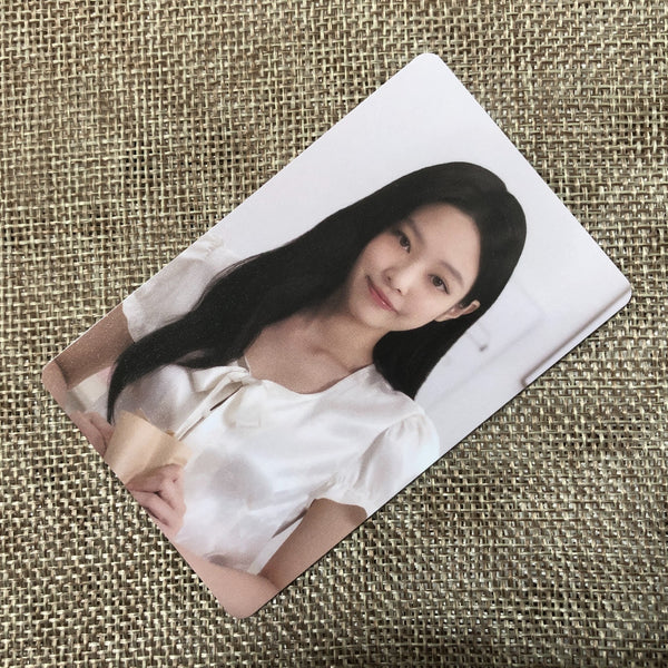 BLACKPINK JENNIE #1 [ THE GAME Photocard Collection ] Valentine's Ed / New/GFT