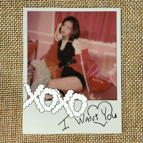 ITZY YEJI #1 [CRAZY IN LOVE] Official Polaroid Photocard, 1st Album / New / Gift