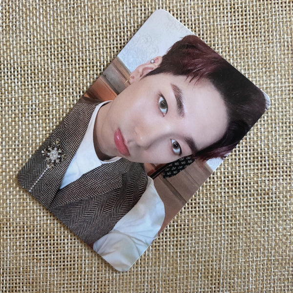 NU'EST ARON #5 [ Happily Ever After ] Official Photocard / New, Rare / Gift