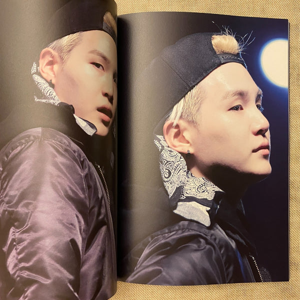 BTS SUGA [LOVE ATTACK Exhibition] Photobook SUGAFLOW, 144 pg 21x29 cm / Gift