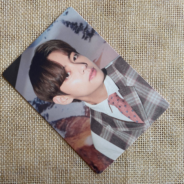 BTS V #1 [2021 Holiday Collection Little Wishes] Official Photocard / New / Gift