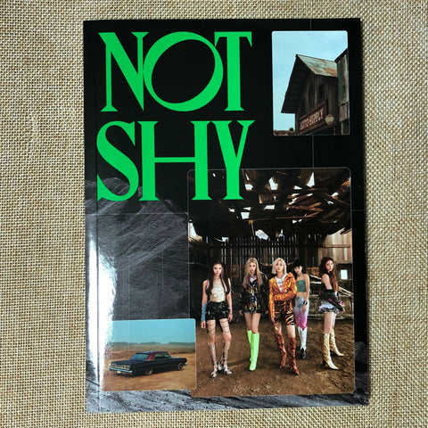 ITZY [ NOT SHY Album ] Photobook + CD, B Ver. / NO PC / New / Gift