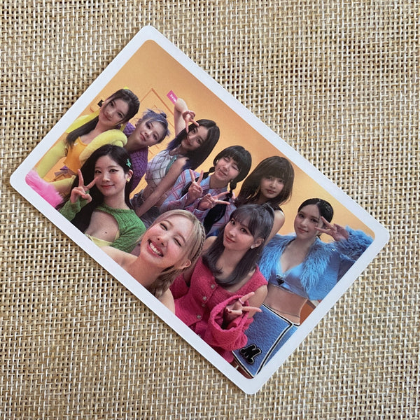 TWICE GROUP [ Between 1&2 POB Preorder benefit Official Photocard ] / NEW/+Gift