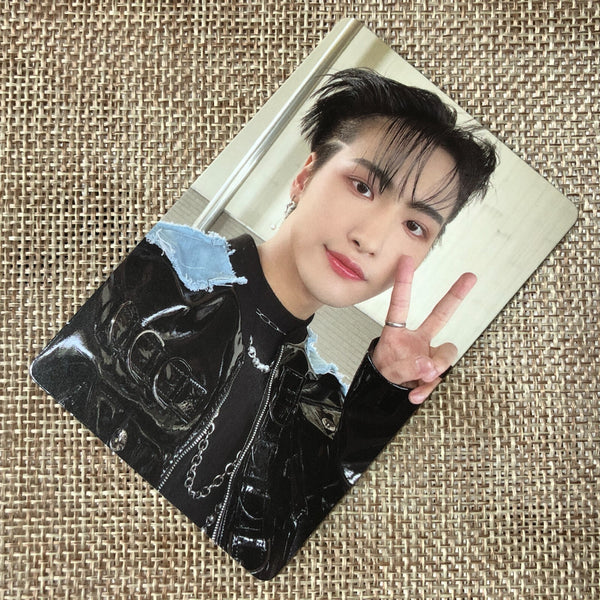ATEEZ SEONGHWA [THE WORLD EP.1 : MOVEMENT] Official Photocard, Diary Limited /+G