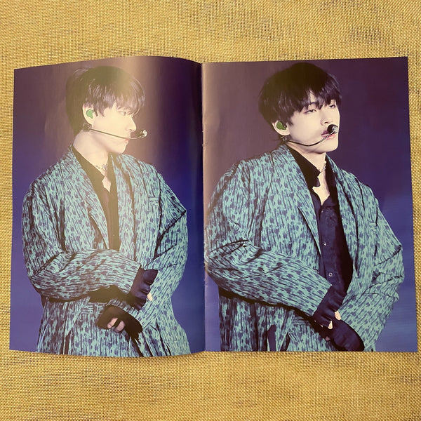BTS V [ FOREVER LOVE Exhibition ] Mini Photobook, 16 pg / New, Rare / Gift