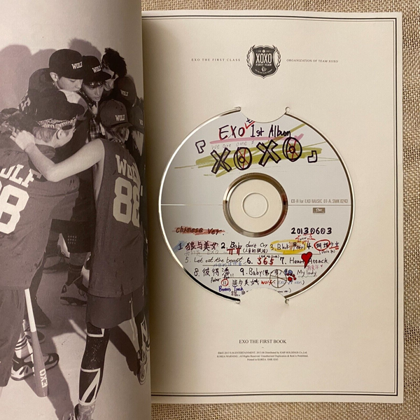 EXO [ XOXO Photobook + CD ] 1st Album Wolf Ver. Chinese / New, Rare / Gift