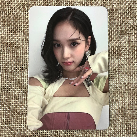STAYC J #2 [ YOUNG-LUV.COM ] Official Photocard, 2nd Mini / New / Gift