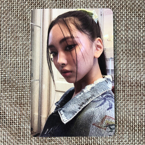 NEWJEANS HYEIN #1 [ 1st EP NEWJEANS ] Official Photocard, Bluebook / New / Gift
