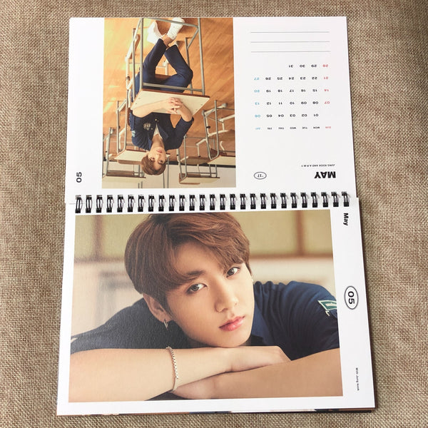 BTS [ 2017 Season's Greetings ] Official Calendar / New / Gift