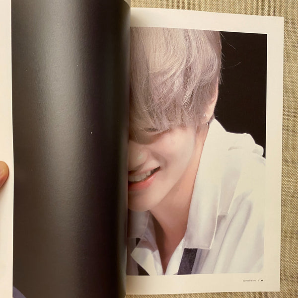BTS V [Portrait Of The Violet Exhibition] Photobook, 64 pg 21x29 cm / New / Gift