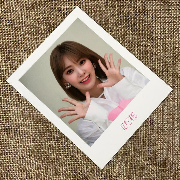 IZ*ONE SAKURA #1 [1st Concert EYES ON ME in Seoul] Official Photocard / Gift